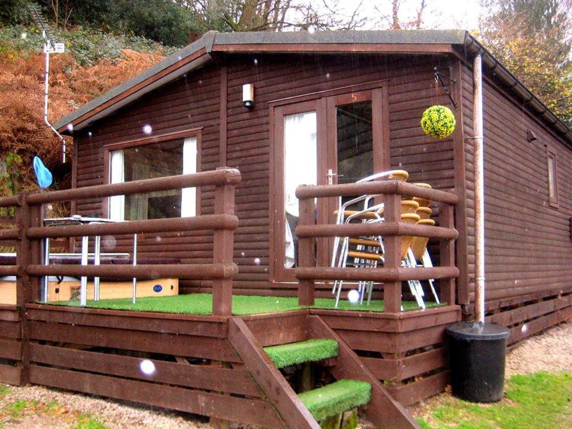 The Raddle Inn Log Cabins Croxden Екстериор снимка